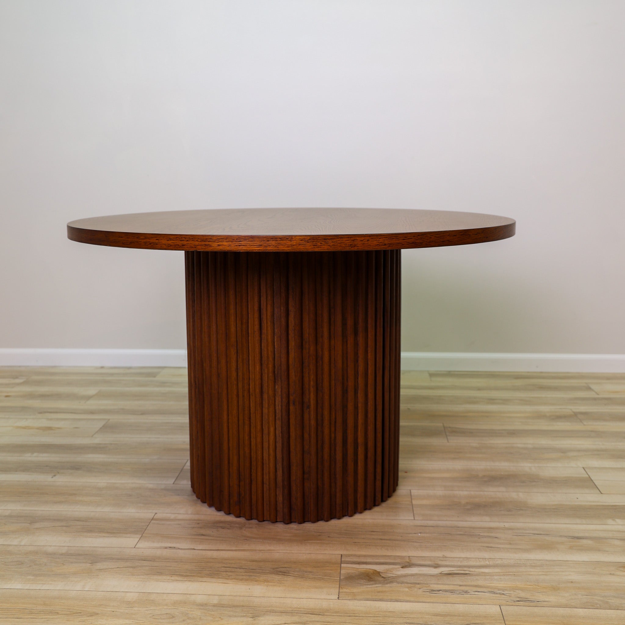 Turner 48" Round Dining Table