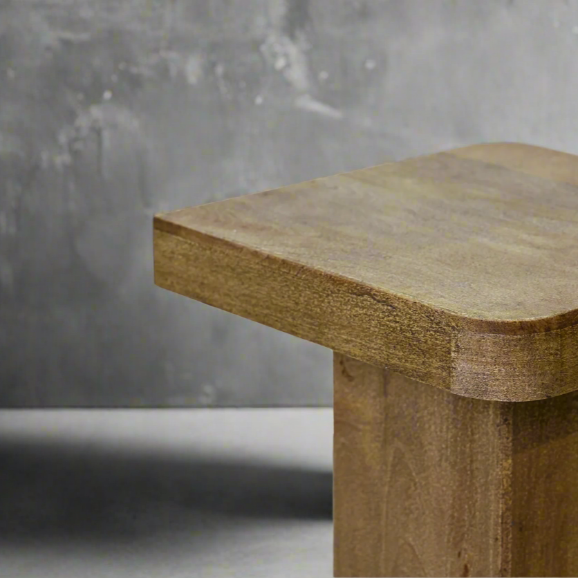 Augustine Accent Table