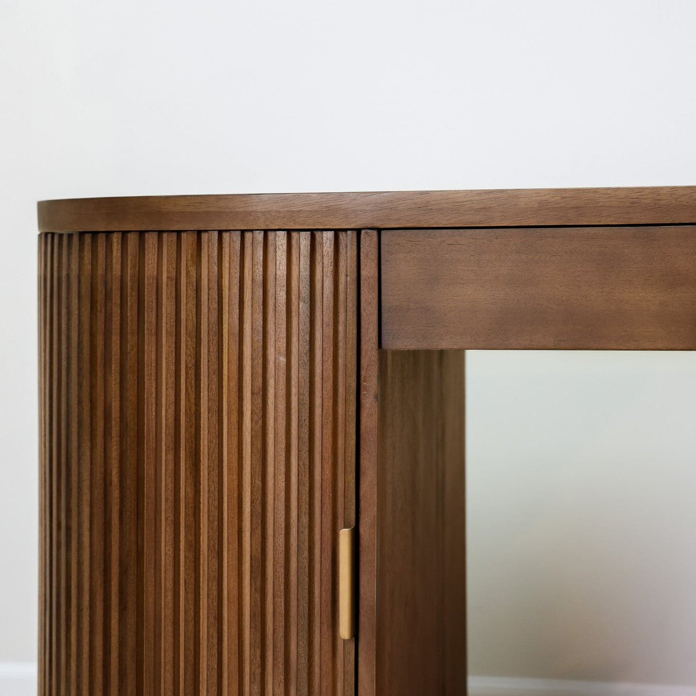 Flow Mocha Desk