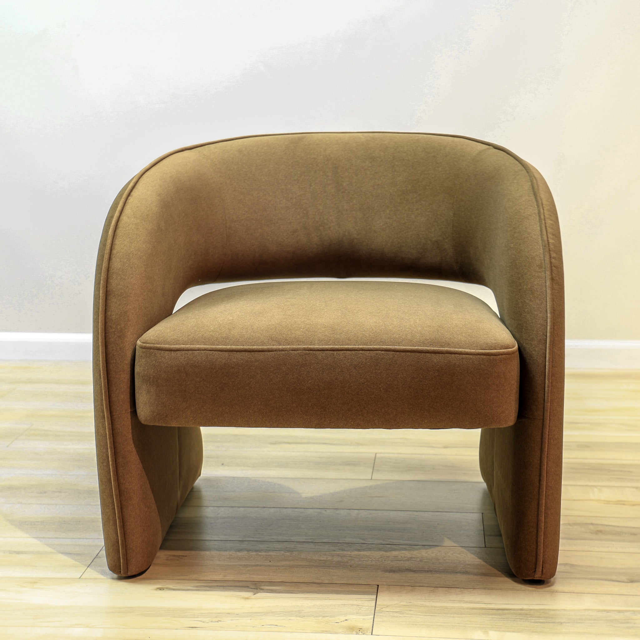 Arturo Velvet Accent Chair