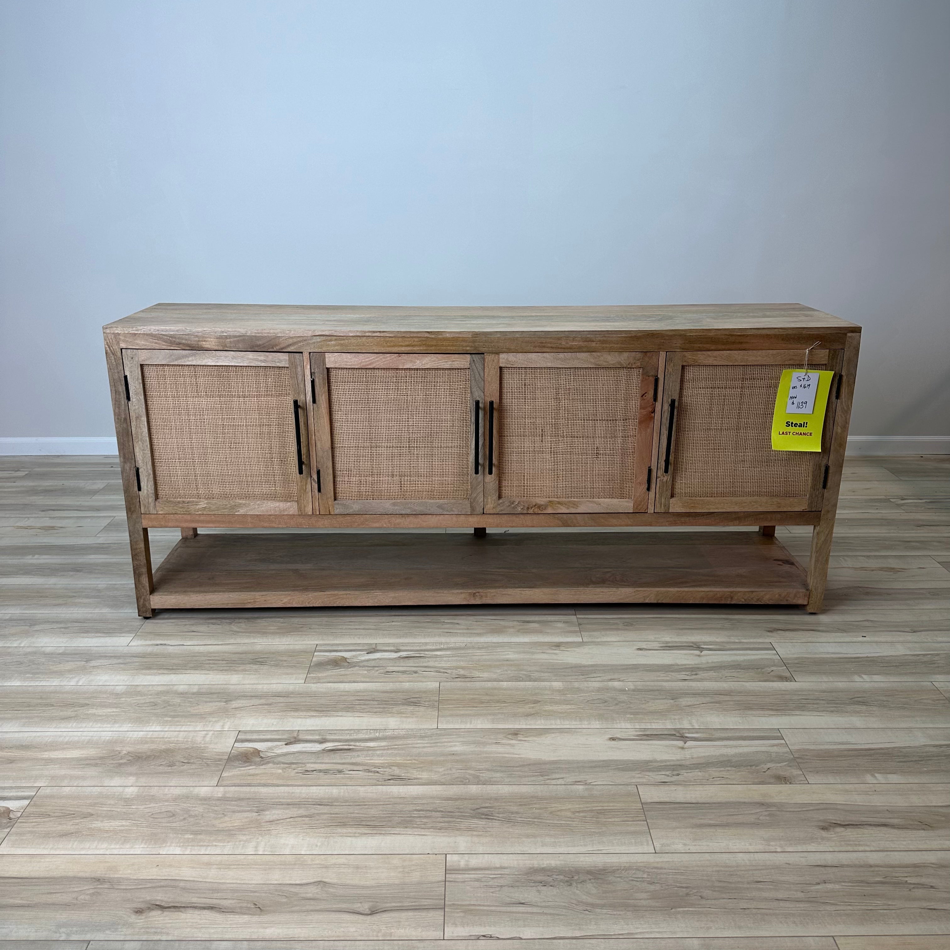 Story Steal 9/6: Credenza