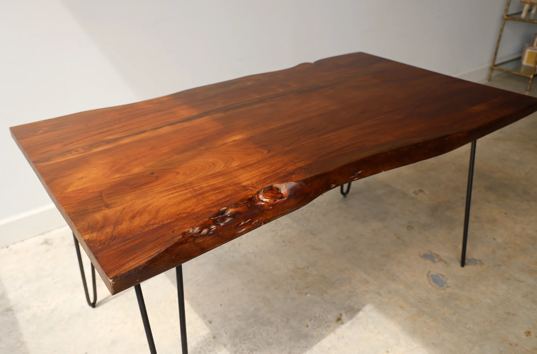 Story Steal 9/6: Dining Table