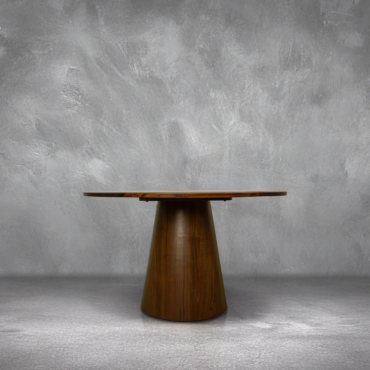 Bisanz Round Dining Table