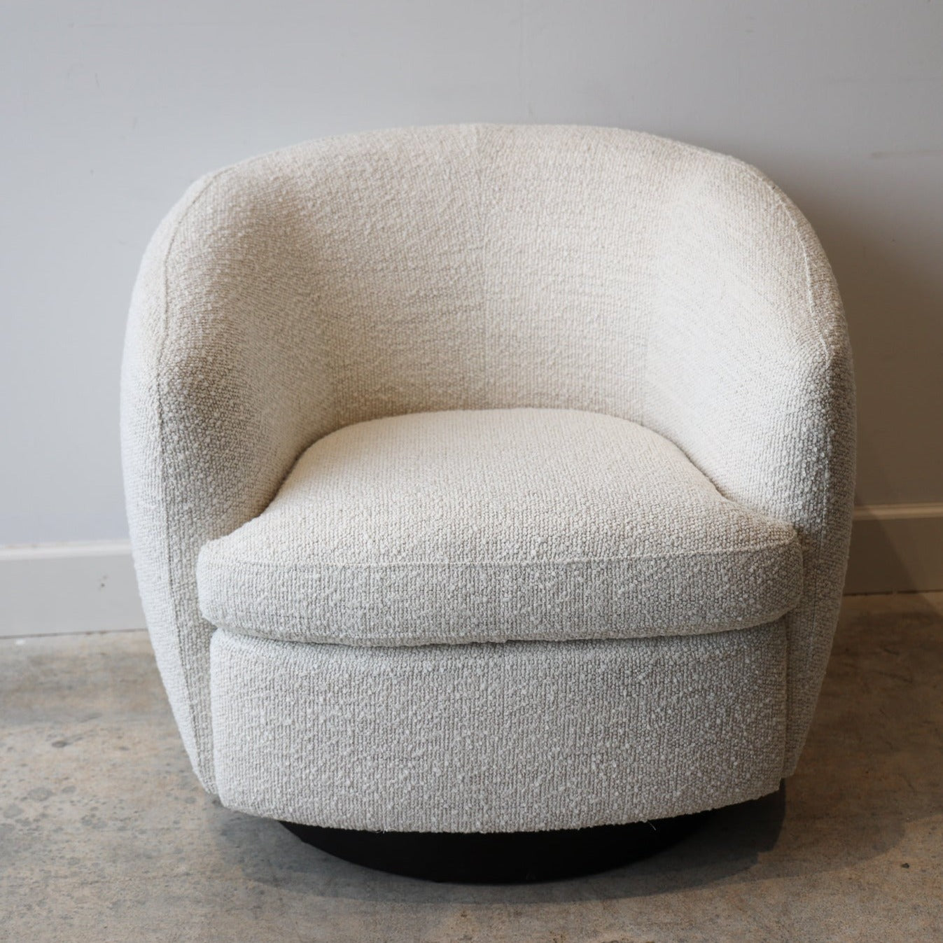 Pre Order Madison Swivel Chair (May)